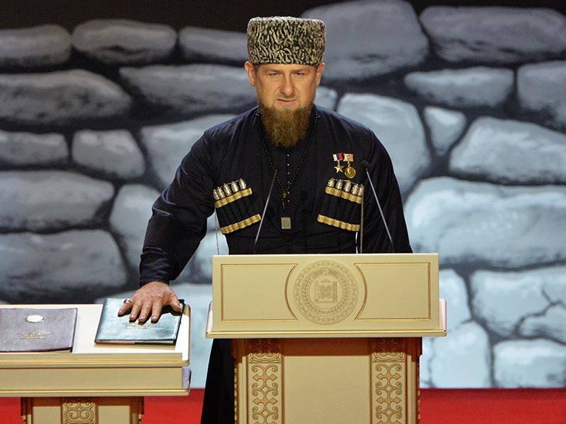 Рамзан Кадыров вступил в должность главы Чеченской Республики. Церемония инаугурации прошла в столице ЧР Грозном