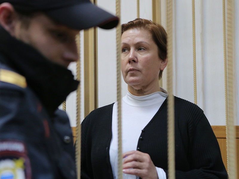 Сумму ущерба, который нанесла директор Библиотеки украинской литературы Наталья Шарина, обвиняемая в экстремизме и растрате, оценили в три с половиной миллиона рублей