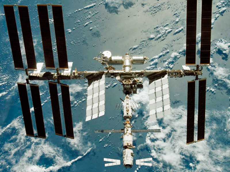 На Международной космической станции до второй половины 2018 года будет работать сокращенный российский экипаж