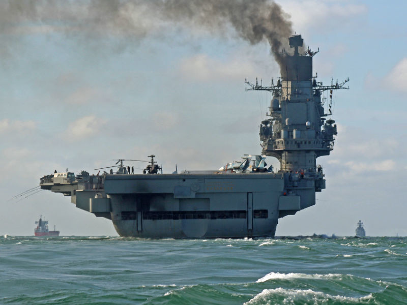 В ВМФ рассказали о маневрах российской авианосной группы у берегов Сирии
