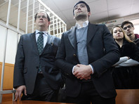 Гагаринский суд Москвы 17 октября приговорил сына вице-президента "Лукойла" Шамсуарова и его приятеля Виктора Ускова к 300 часам обязательных работ