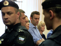 Приговор по делу "Кировлеса" Навальному и Офицерову был вынесен Ленинским судом в Кирове 18 июля 2013 года