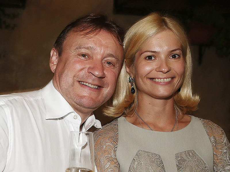 Генеральный директор "Корпорация Развитие" Сергей Маслов с супругой