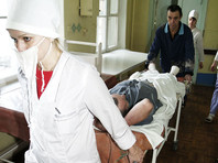 В Иркутске от отравления суррогатным алкоголем скончались 25 человек, сообщили ТАСС в Следственном управлении Следственного комитета по региону. "На данный момент известно о 42 госпитализированных, 25 из них погибли. Остальные находятся в тяжелом состоянии", - сказал представитель ведомства