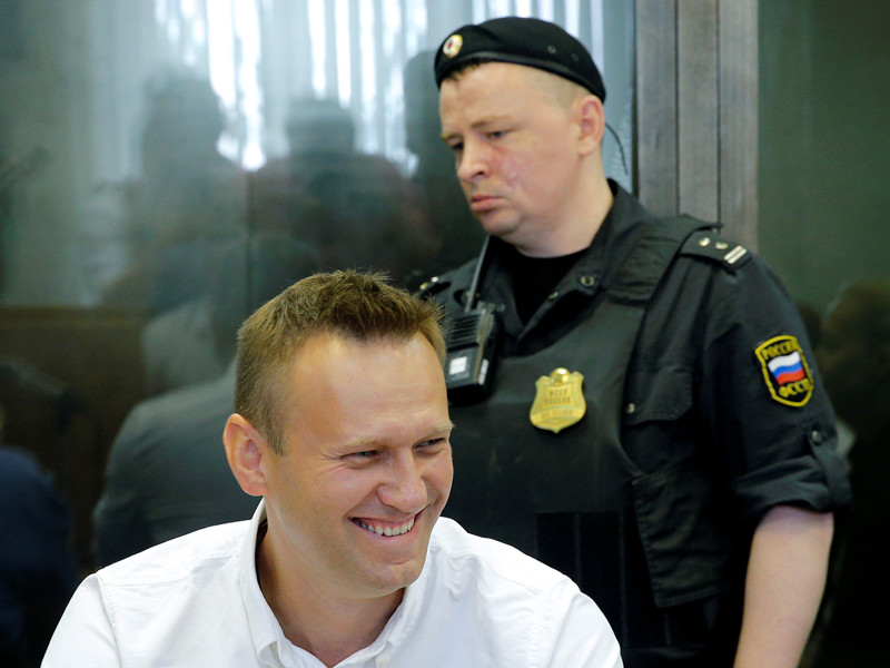 Новый приговор Навальному могут вынести уже в феврале. Политик считает, что Кремль спешит, так как "впечатлен" его президентскими планами
