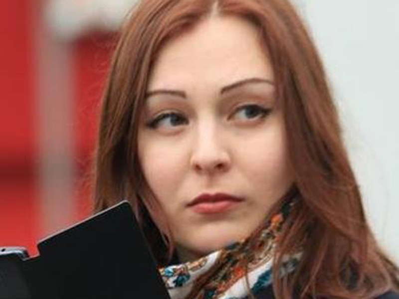 Сотрудники правоохранительных органов задержали Анастасию Зотову, супругу активиста Ильдара Дадина