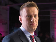 Приставы увезли Навального из офиса Фонда борьбы с коррупцией и доставили его в Киров