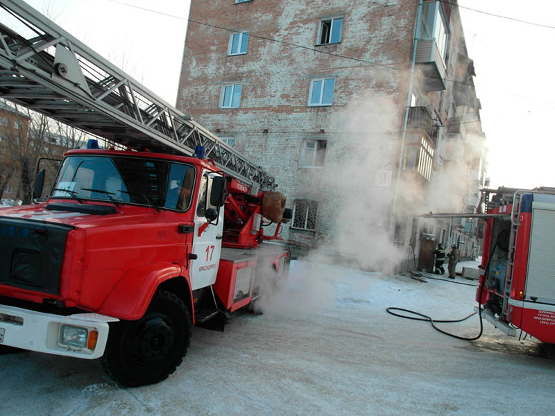 Хлопок газовоздушной смеси произошел утром 27 января в многоэтажном жилом доме Советского района Красноярска, девять человек эвакуированы