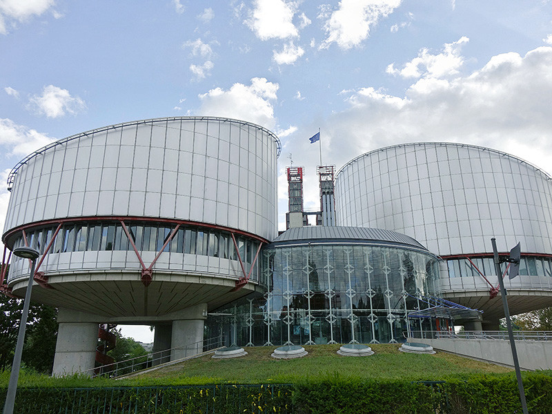 Блогер Руслан Соколовский, обвиненный в экстремизме и других преступлениях после ловли покемонов в храме Екатеринбурга, подал в Европейский суд по правам человека(ЕСПЧ) жалобу на свой арест