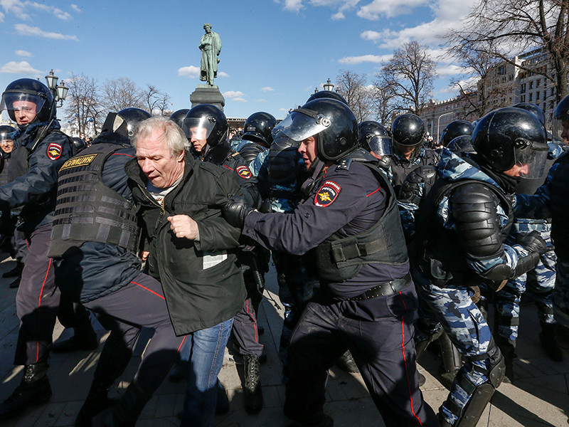 Столичная полиция профессионально справилась с обеспечением безопасности во время проведения протестной акции в центре Москвы