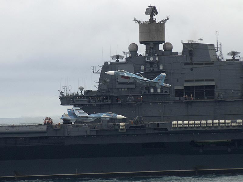 Катастрофа двух палубных истребителей на авианосце "Адмирал Кузнецов" не связана с самими самолетами

