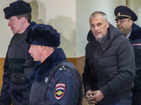 Суд по делу экс-губернатора Хорошавина начался с попытки защиты добиться отвода судьи