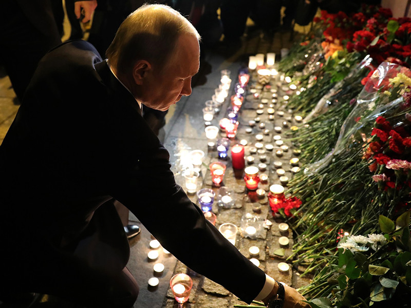 Меркель, Олланд и Абэ выразили соболезнования Путину в связи с терактом в Санкт-Петербурге