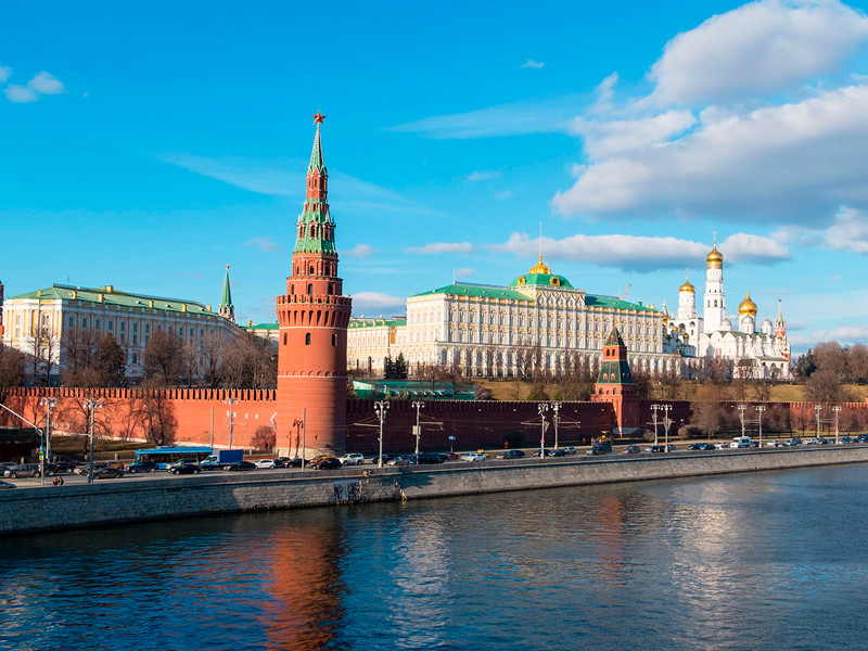 Кремль прокомментировал заявления о возможности введения США новых санкций против РФ
