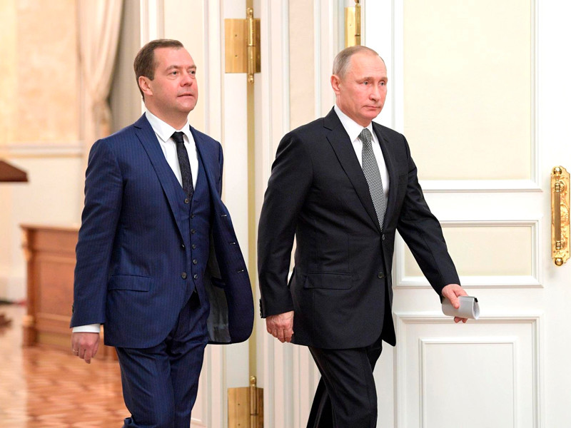 Владимир путин и Дмитрий Медведев