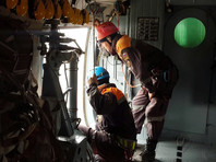 Продолжаются спасательные работы на месте крушения сухогруза "Герои Арсенала" в Керченском проливе