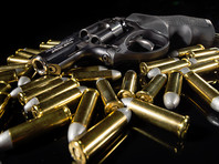 По словам собеседника в ФСБ, посетившие клуб "Хаммер" оперативники обнаружили, что из тира было похищено все оружие, а инструктор убит. Другой источник РБК - в правоохранительных органах - уточнил, что всего было украдено 40 единиц оружия

