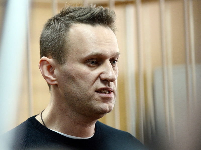Политик Алексей Навальный вышел на свободу после 15 суток административного ареста за неповиновение законному распоряжению сотрудника полиции