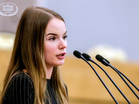 19-летняя видеоблогер Саша Спилберг (Александра Балковская) выступила на парламентских слушаниях о молодежной политике в Госдуме в минувший понедельник, 22 мая