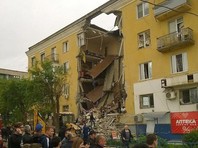 Взрыв бытового газа в четырехэтажном жилом доме на Университетском проспекте в Советском районе Волгограда произошел днем 16 мая. После взрыва обрушились 12 квартир с четвертого по первый этаж, рухнули перекрытия и часть внешней стены третьего подъезда

