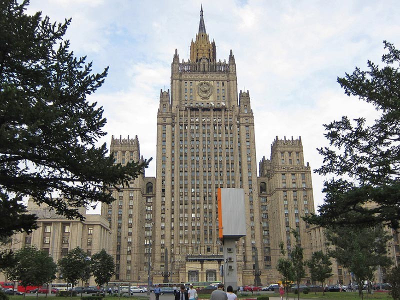 МИД предостерег россиян от поездок в Грузию после решения Тбилиси включить Лужкова в черный список


