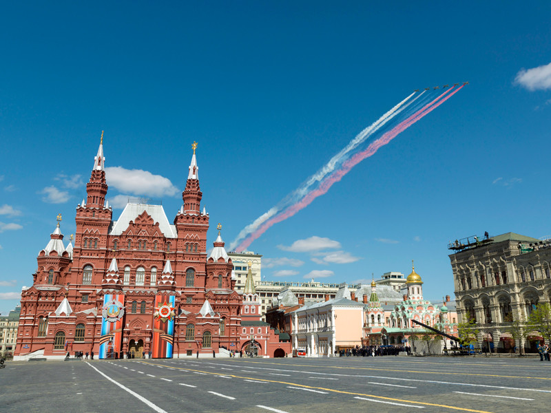 Штурмовики Су-25 БМ на генеральной репетиции военного парада в Москве, посвящённого 72-й годовщине Победы в Великой Отечественной войне 1941-1945 годов
