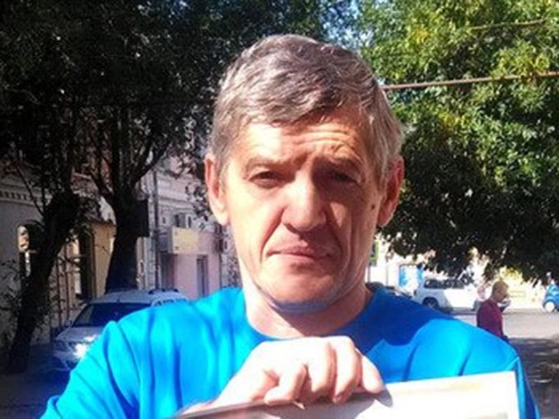 Президиум Астраханского областного суда 30 мая рассмотрел кассационную жалобу на приговор националисту Игорю Стенину и постановил его отменить, прекратив дело в связи с отсутствием состава преступления
