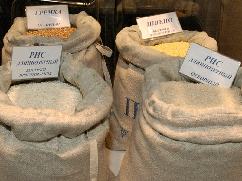 Лучшими продуктами, производимыми в России, стали подсолнечное масло, гречка, рис и мука