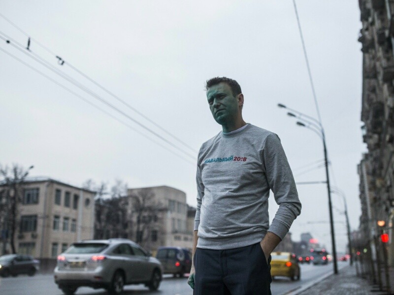 В Москве полиция возбудила уголовного дела по факту нападения на оппозиционера Алексея Навального с зеленкой