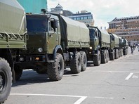 При этом значительная часть этих денег, 150 млн рублей, будет потрачены на перевозку военнослужащих на парад на Красной площади


