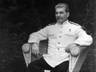 В 2005 году тех, кто считал, что в стране правильно оценивается роль Сталина в Победе, составляло 28%, в 2015 году этого мнения придерживалось 47% участников исследований, а теперь - 55%. По данным на май 2017 года только 19% респондентов полагают, что современные представления о роли Иосифа Сталина в корне не верны