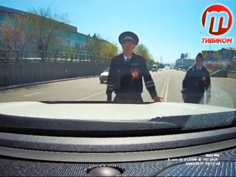 Бурятский депутат попал под уголовную статью, в День Победы наехав на автомобиле на полицейского