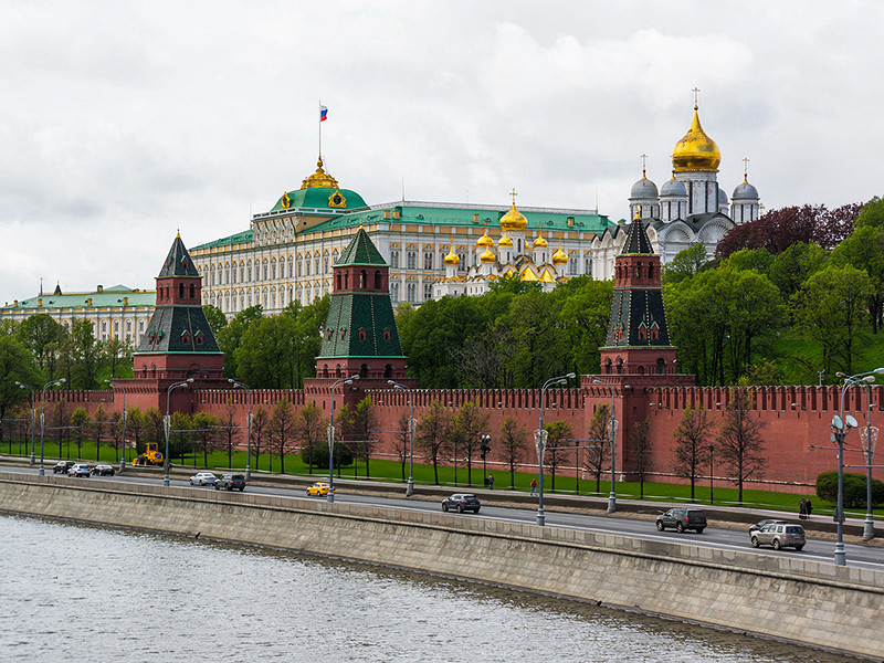 В Кремле решили отказаться от конкуренции на губернаторских выборах из-за президентских