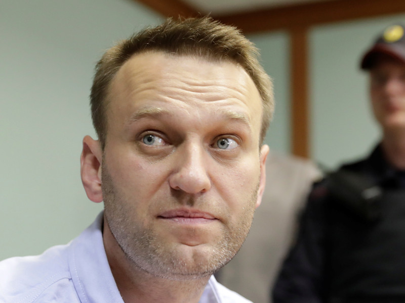 Политику Алексею Навальному, отбывающему административный арест в Москве, в спецприемник вызывали скорую помощь