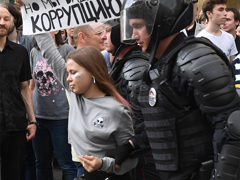 В СПЧ посчитали, что полиция при разгоне протестной акции в Москве действовала "спокойно и корректно"
