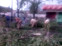 По уточненным данным, в Свердловской области из-за последствий стихии один человек погиб, 11 пострадали

