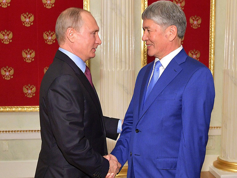 Владимир Путин неформально встретился в Кремле с Алмазбеком Атамбаевым
