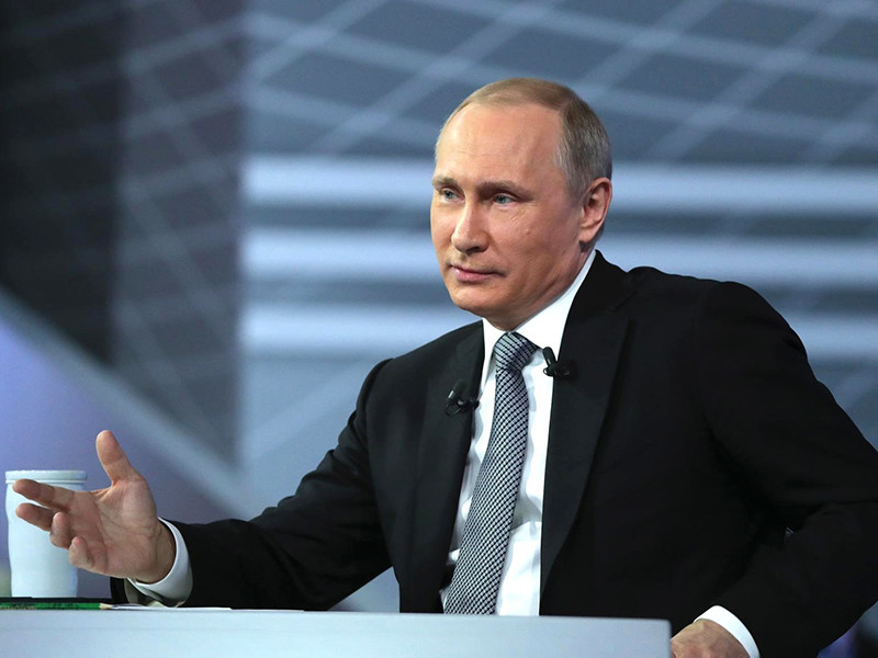 Президент РФ Владимир Путин в четверг, 15 июня, в 15-й раз ответит на вопросы россиян в ходе прямой линии