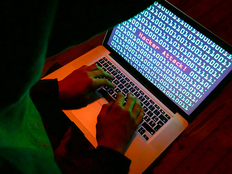 Хакеры взломали соцсети и почту радиостанции "Говорит Москва" и писали там чушь

