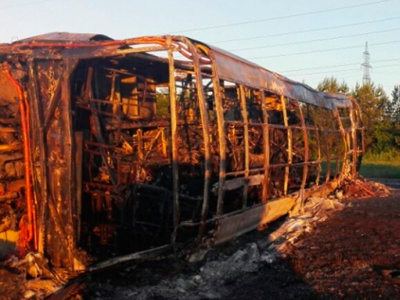 В ГИБДД назвали причину возгорания опрокинувшегося в Татарстане автобуса