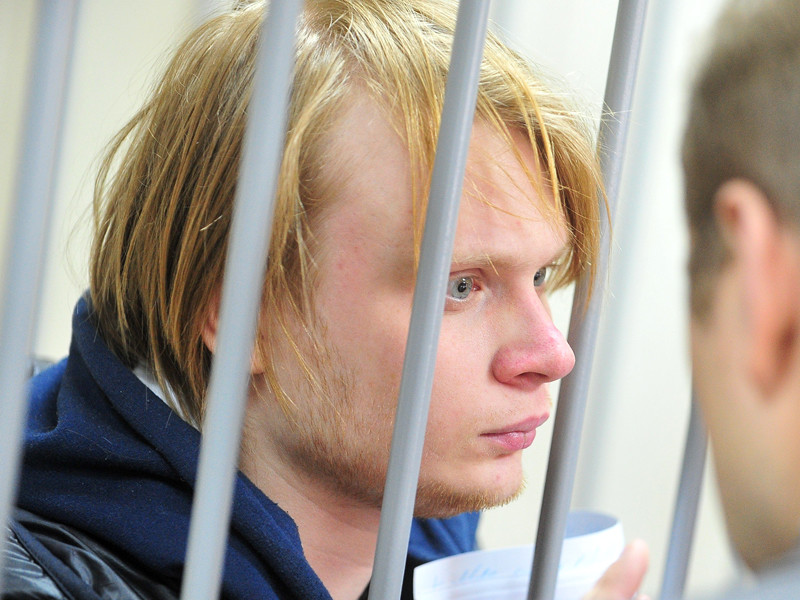 Следствие ходатайствовало перед судом об изменении меры пресечения 25-летнему математику Дмитрию Богатову с содержания под стражей на домашней арест