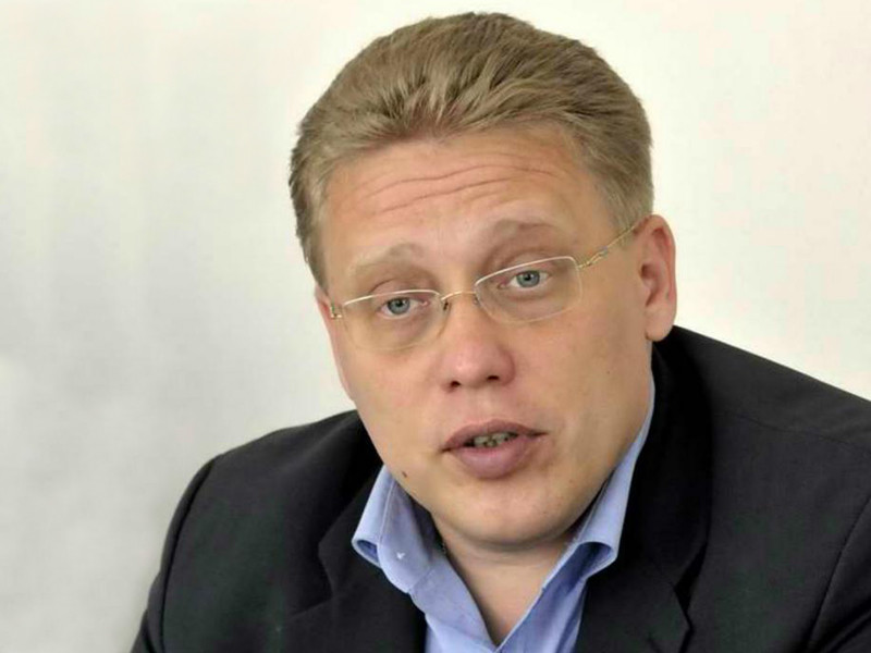 На бывшего главу свердловского отделения партии "Яблоко" Юрия Переверзева, который до 2013 года был главой города Первоуральска, завели уголовное дело о превышении полномочий при передаче земельного участка