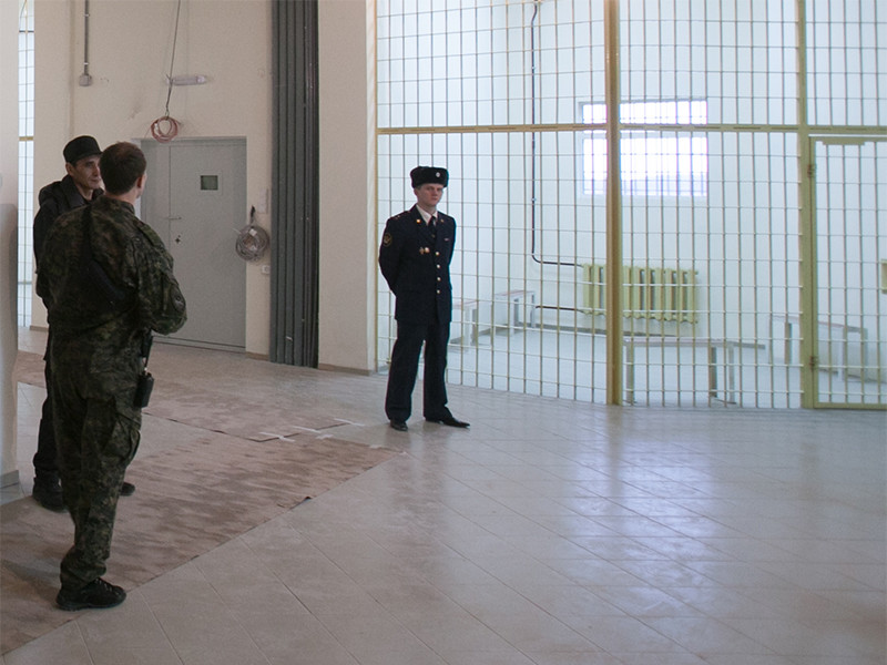 Четверо заключенных погибли при пожаре в тюремной больнице во Владивостоке. О нарушениях пожарной безопасности там знали еще с июня
