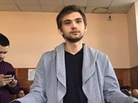 Популярные видеоблогеры попросили Госдуму исключить Соколовского из списка экстремистов