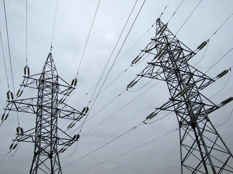 Из-за аварии прекращена подача электроэнергии в Крым по энергомосту через Керченский пролив

