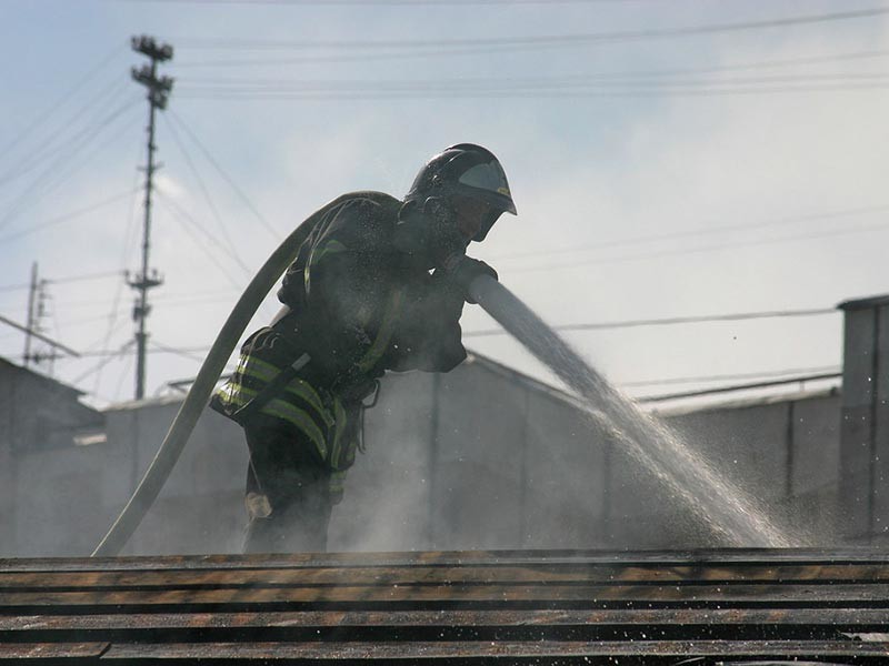 В Хабаровском крае загорелся военный склад. Пожар локализован
