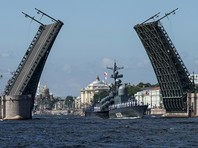 "Не бряцание оружием, а возрождение традиций": Путин распорядился провести военно-морской парад в Петербурге и позвал соседей из Прибалтики