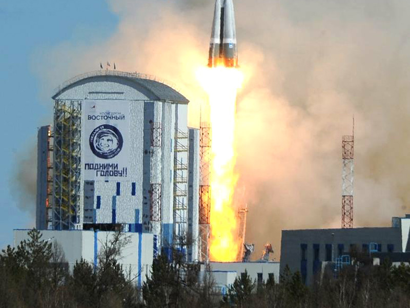 Правительство поручило Министерству финансов выделить на эксплуатацию космодрома Восточный 2,3 млрд рублей из средств, предусмотренных на исследование и использование космического пространства
