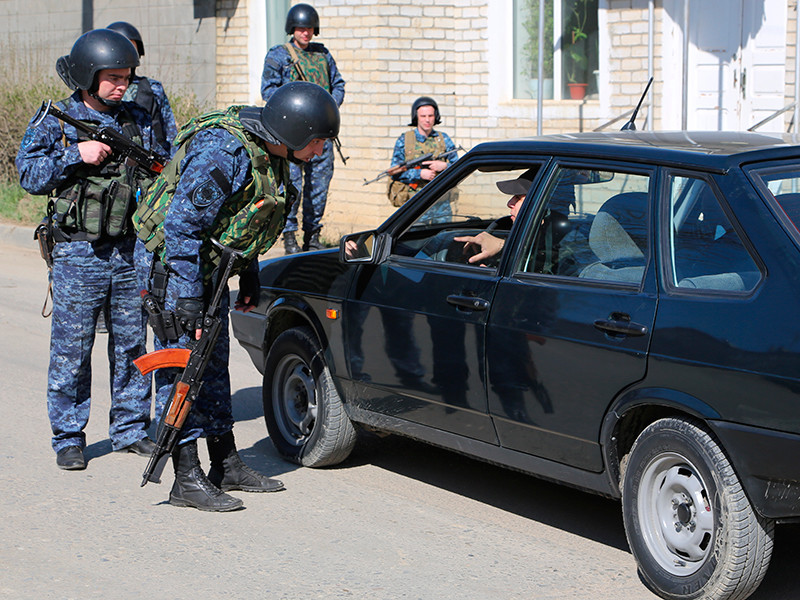 Двое полицейских убиты в дагестанском Каспийске
