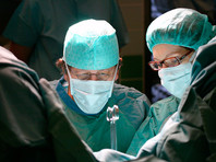 Следователи занялись историей с ватным тампоном, забытым пермскими хирургами в голове ребенка
